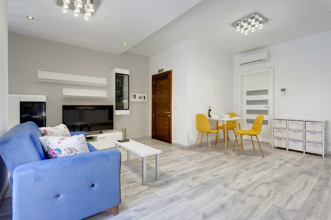 Splendid Apartment, Steps Away From The Sea Sliema Zewnętrze zdjęcie