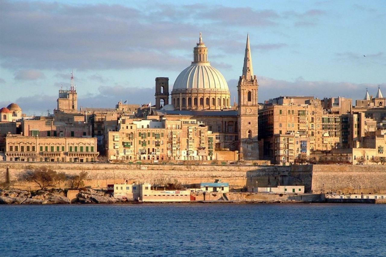 Splendid Apartment, Steps Away From The Sea Sliema Zewnętrze zdjęcie