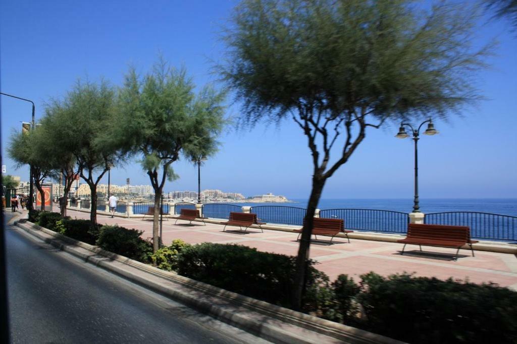 Splendid Apartment, Steps Away From The Sea Sliema Zewnętrze zdjęcie